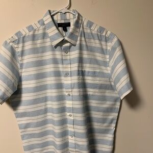 Banana Republic Men’s  XL Standard Fit Short Sleeve Button Down Shirt